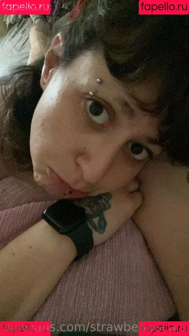 strawberryscales Onlyfans Photo Gallery 