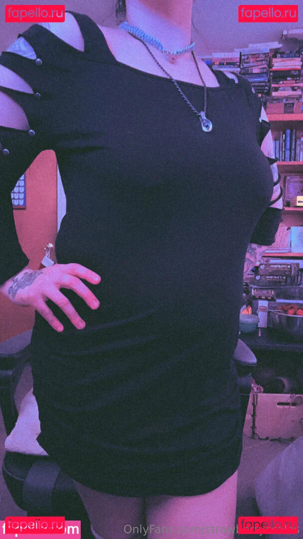 strawberryscales Onlyfans Photo Gallery 