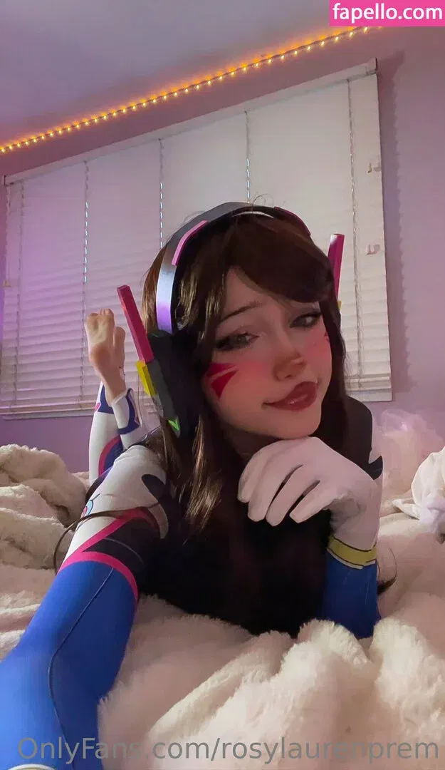 rosylaurenhours Onlyfans Photo Gallery 