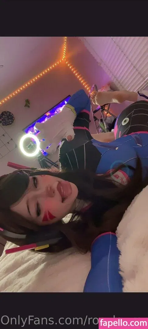 rosylaurenhours Onlyfans Photo Gallery 