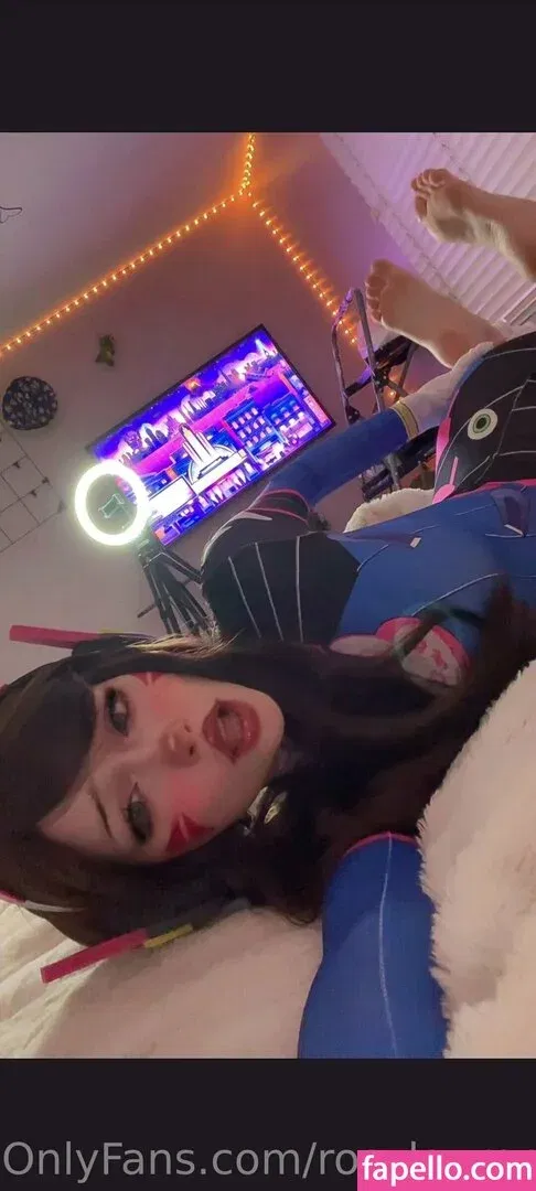 rosylaurenhours Onlyfans Photo Gallery 