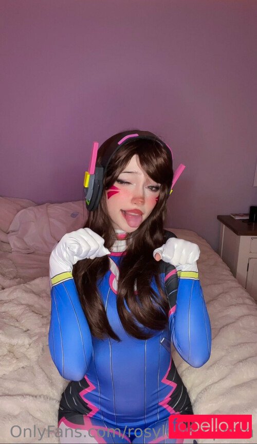 rosylaurenhours Onlyfans Photo Gallery 