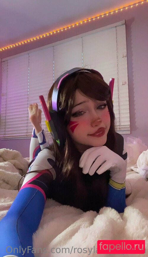rosylaurenhours Onlyfans Photo Gallery 