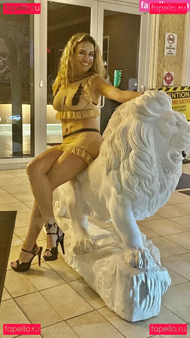 insatiablekarla Onlyfans Photo Gallery 