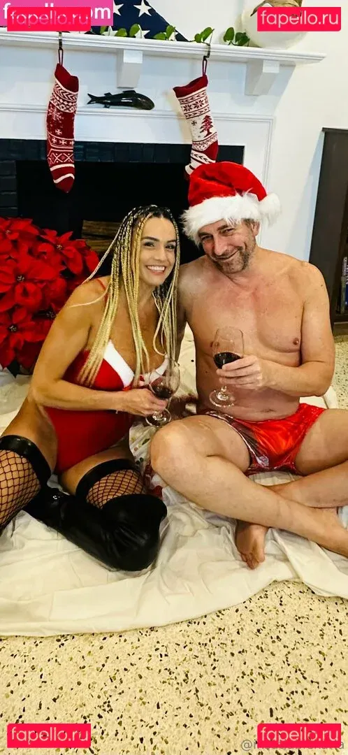 insatiablekarla Onlyfans Photo Gallery 