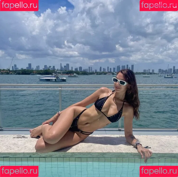 miss.xbee Onlyfans Photo Gallery 
