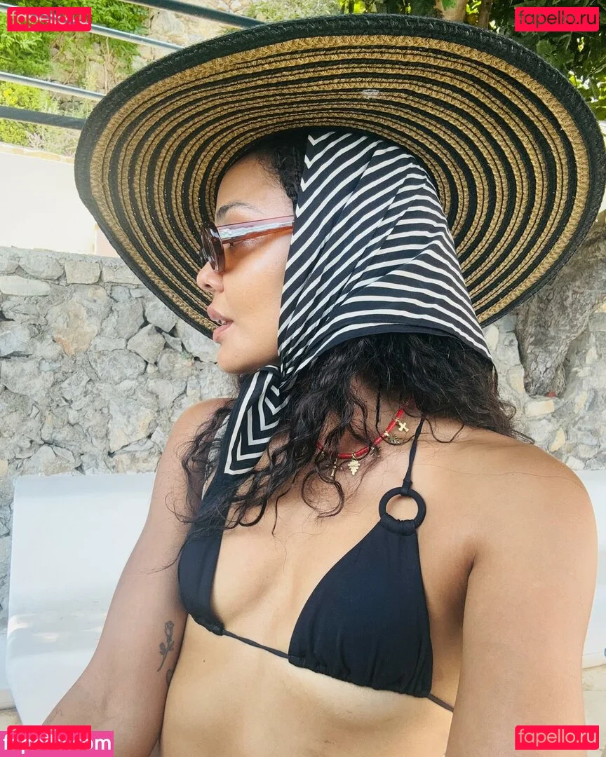 Tessa Thompson Onlyfans Photo Gallery 