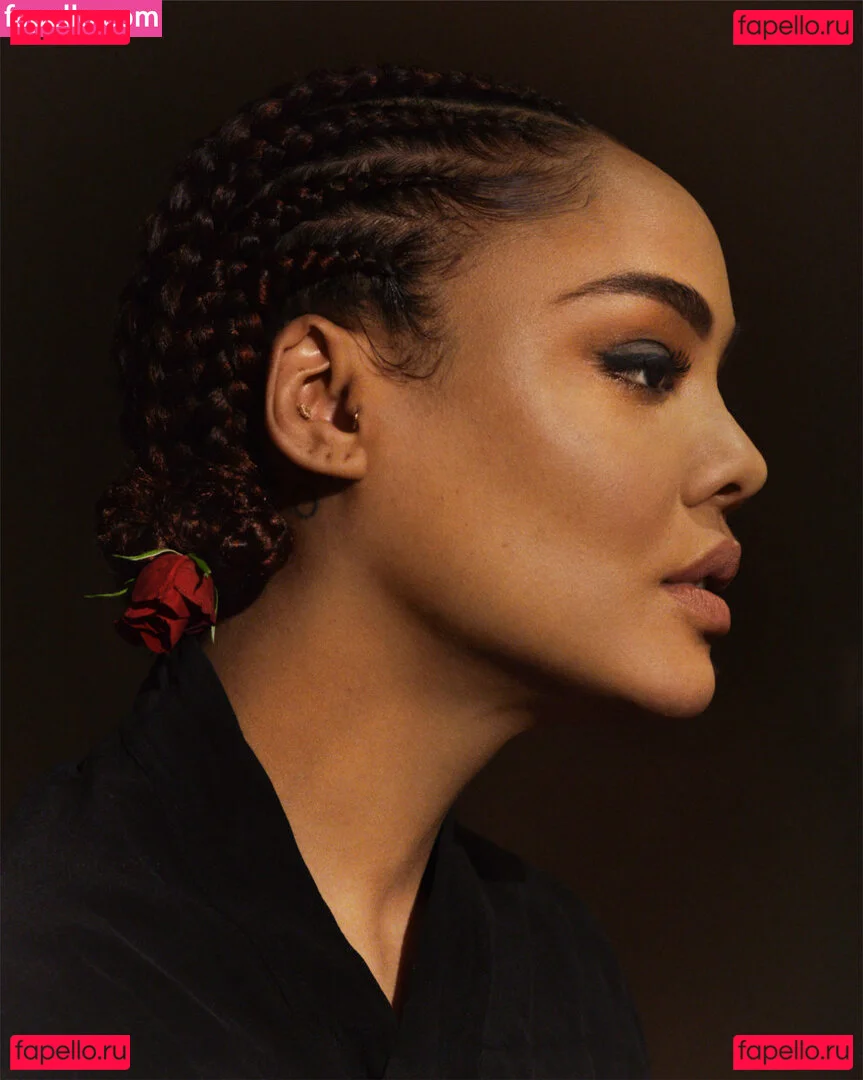 Tessa Thompson Onlyfans Photo Gallery 