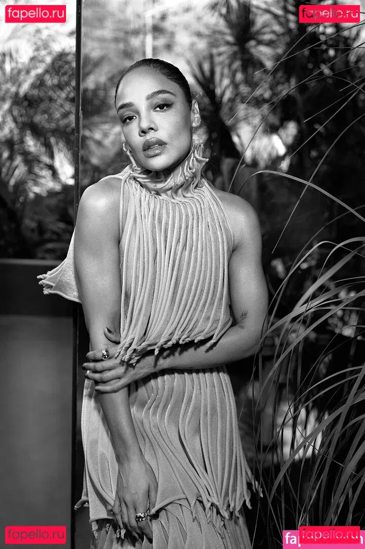 Tessa Thompson Onlyfans Photo Gallery 