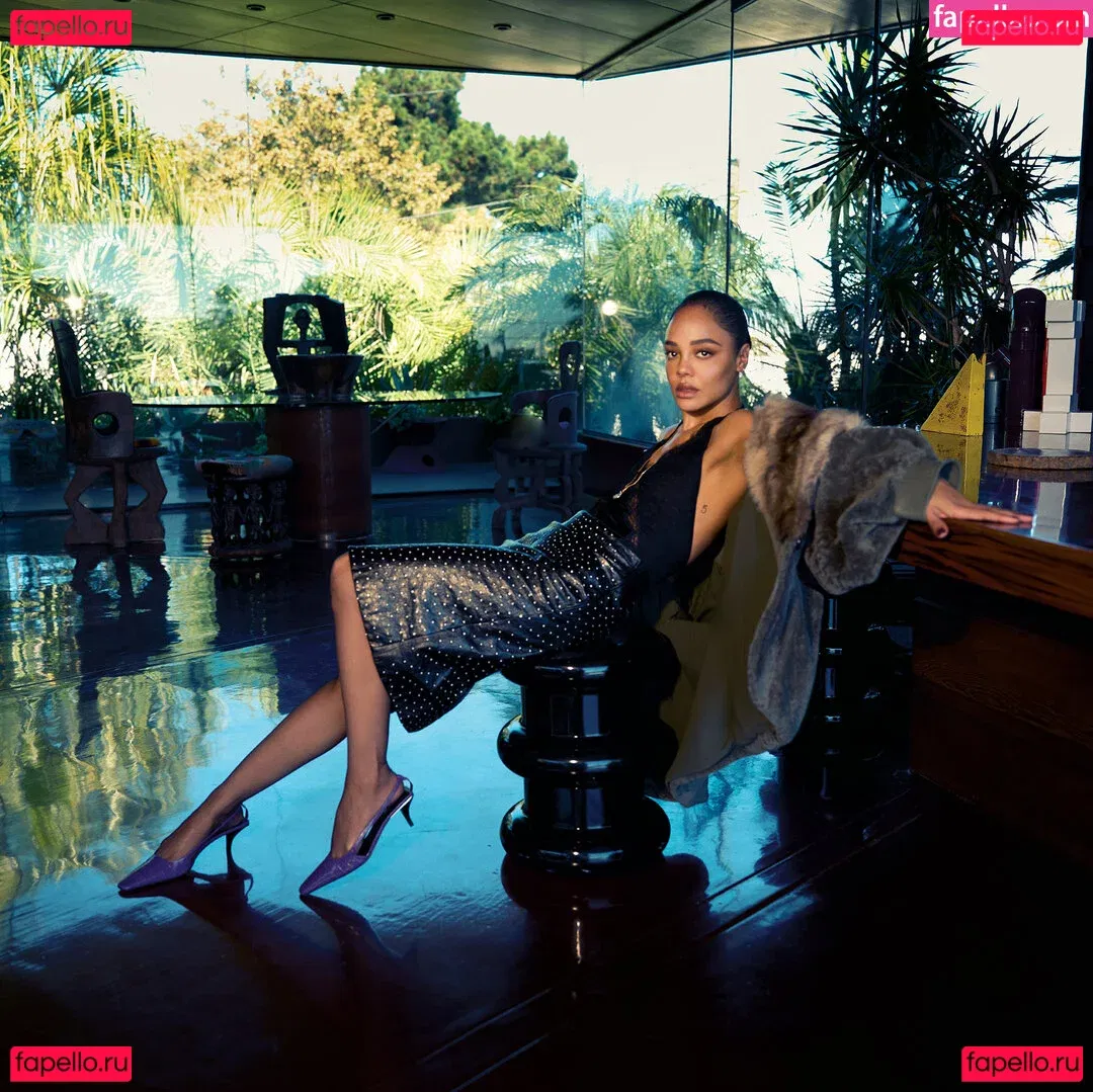 Tessa Thompson Onlyfans Photo Gallery 