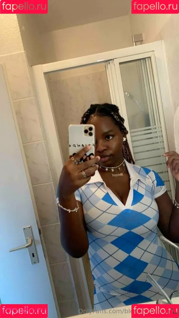 itsthalialove Onlyfans Photo Gallery 