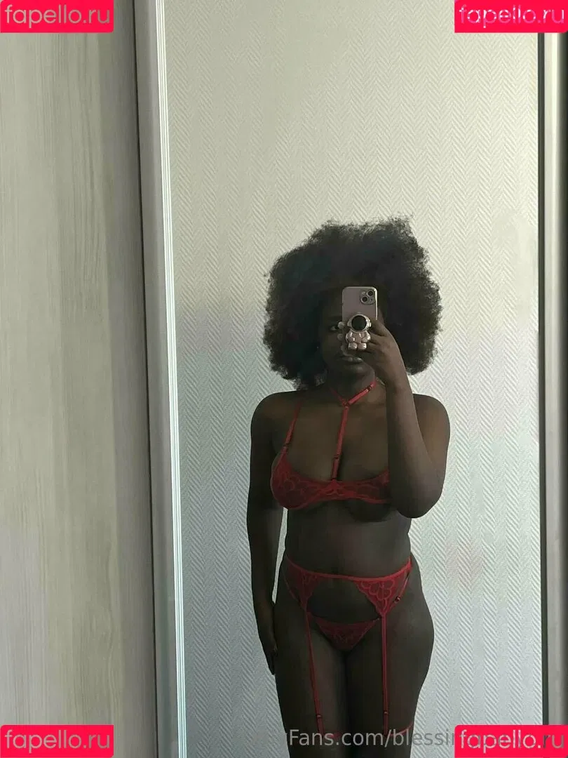 itsthalialove Onlyfans Photo Gallery 