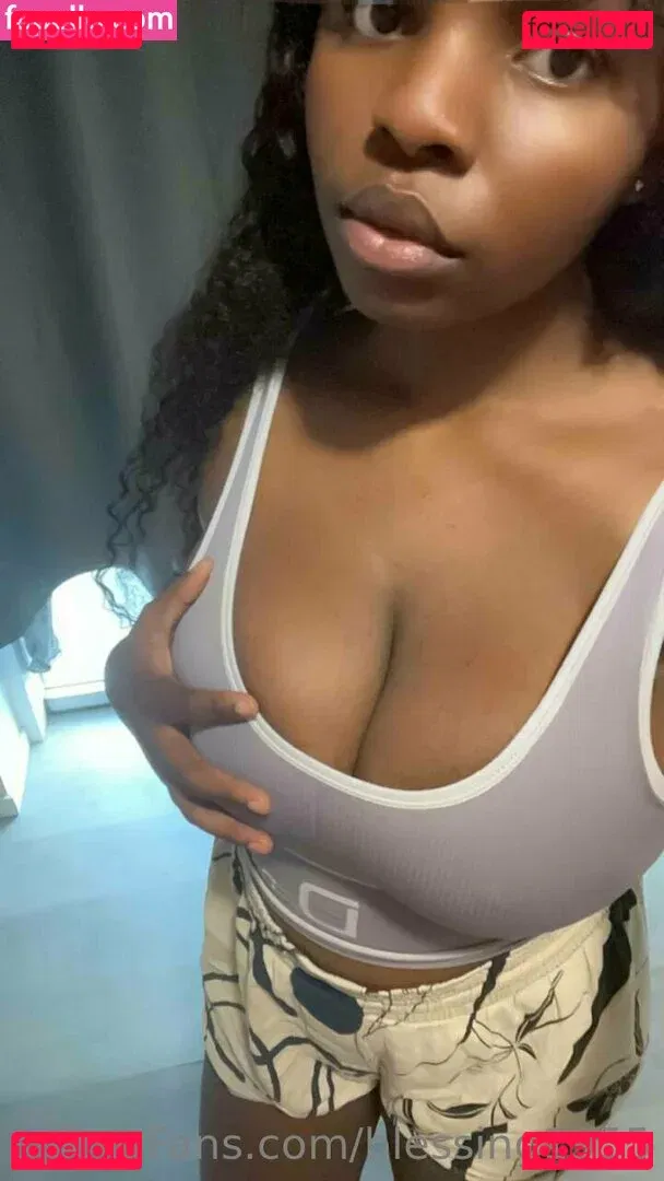 itsthalialove Onlyfans Photo Gallery 