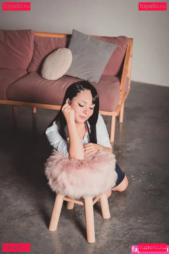 Kavaynayakote Onlyfans Photo Gallery 