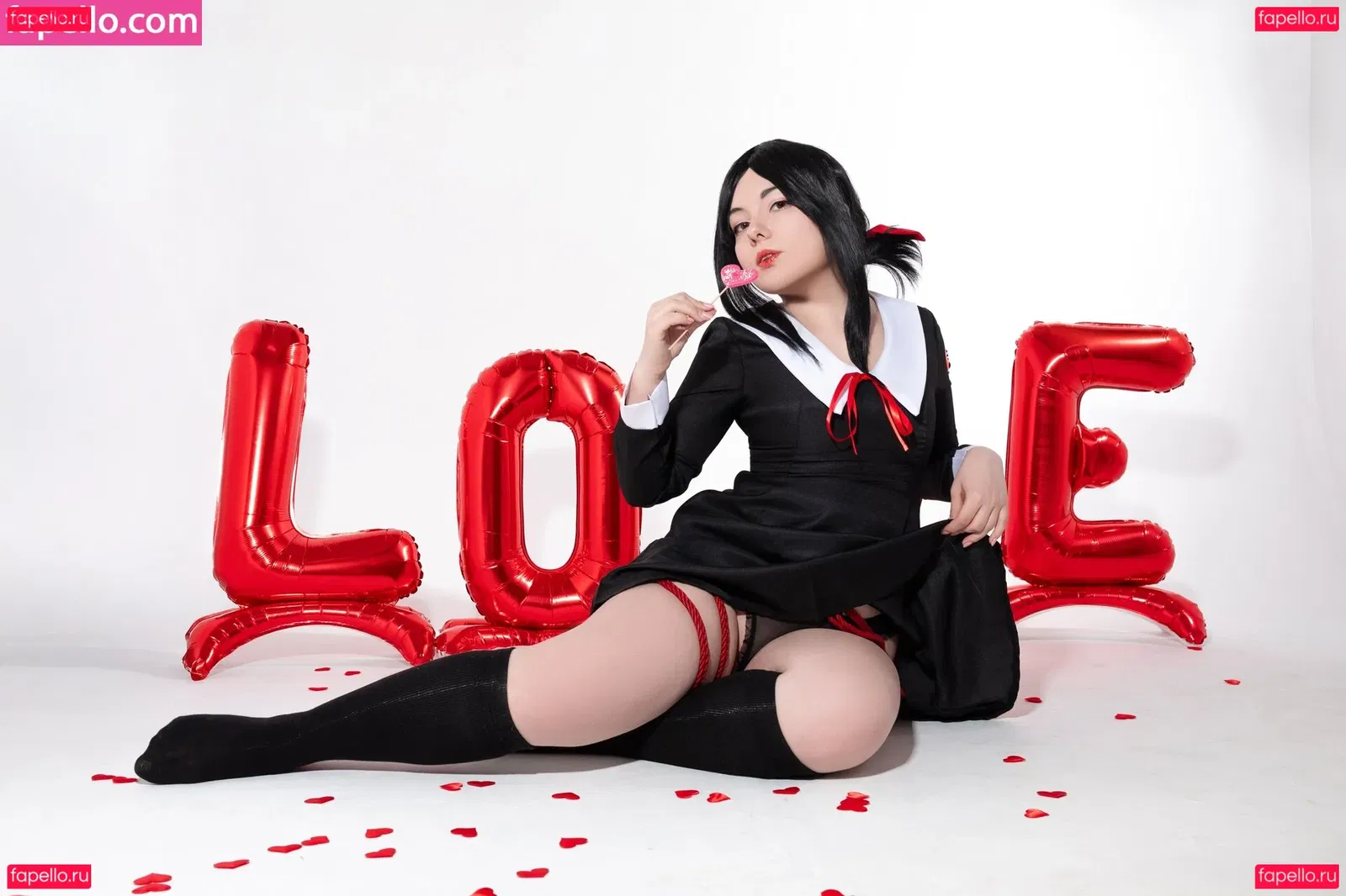 Kavaynayakote Onlyfans Photo Gallery 