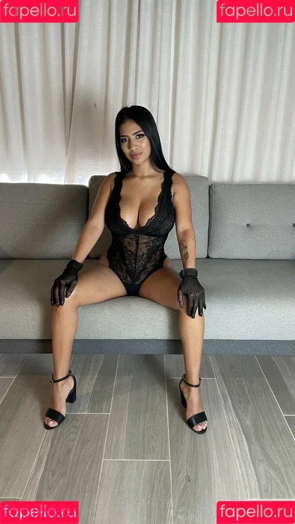 emilyvergara Onlyfans Photo Gallery 