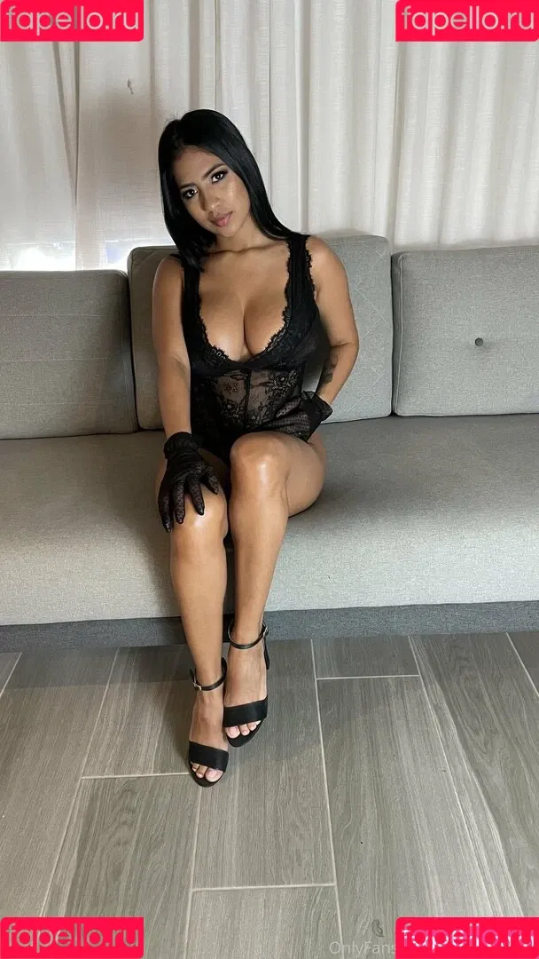 emilyvergara Onlyfans Photo Gallery 