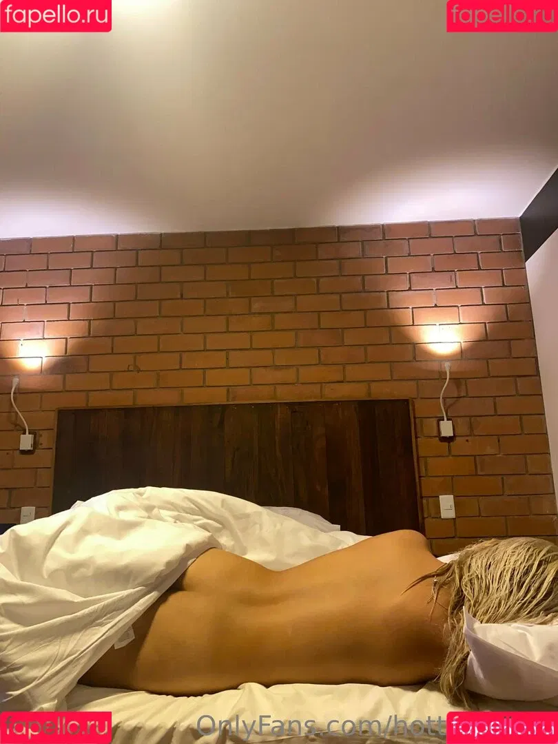 hotttblondie Onlyfans Photo Gallery 