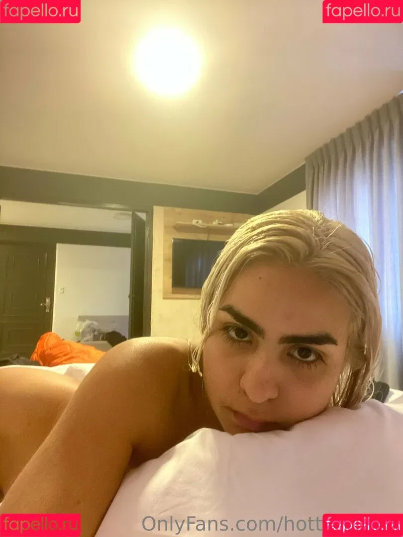 hotttblondie Onlyfans Photo Gallery 