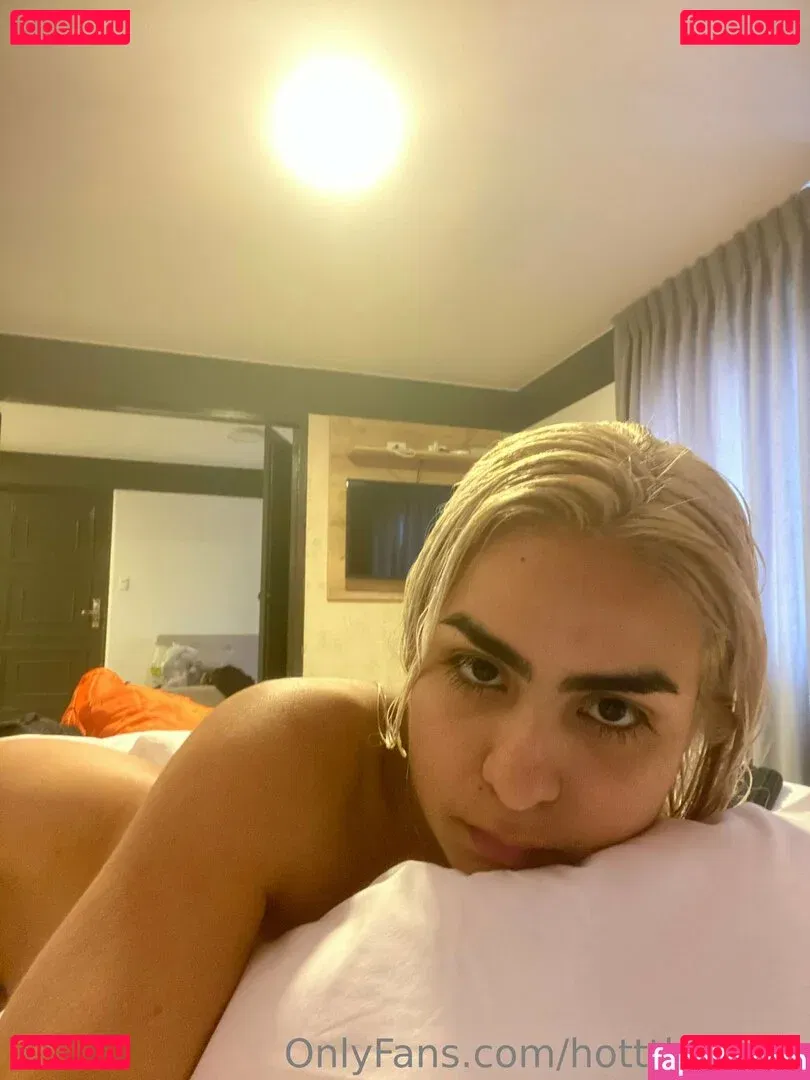 hotttblondie Onlyfans Photo Gallery 