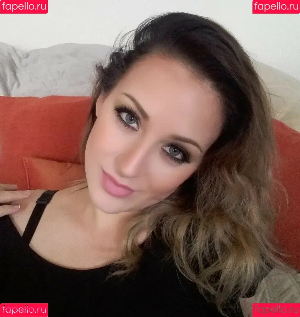 JJASMR Onlyfans Photo Gallery 