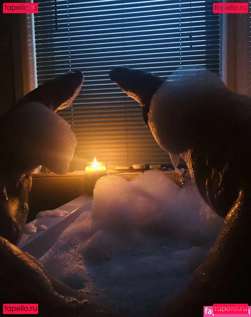 JJASMR Onlyfans Photo Gallery 