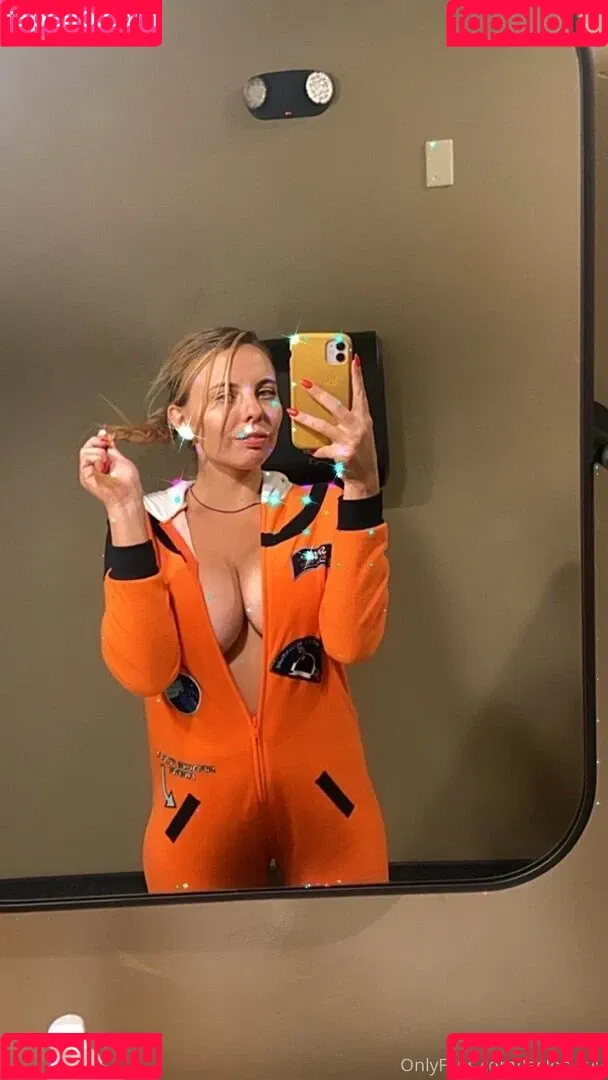 leeloo_luv Onlyfans Photo Gallery 