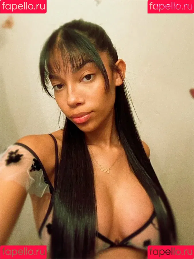 Eden Jabari Onlyfans Photo Gallery 