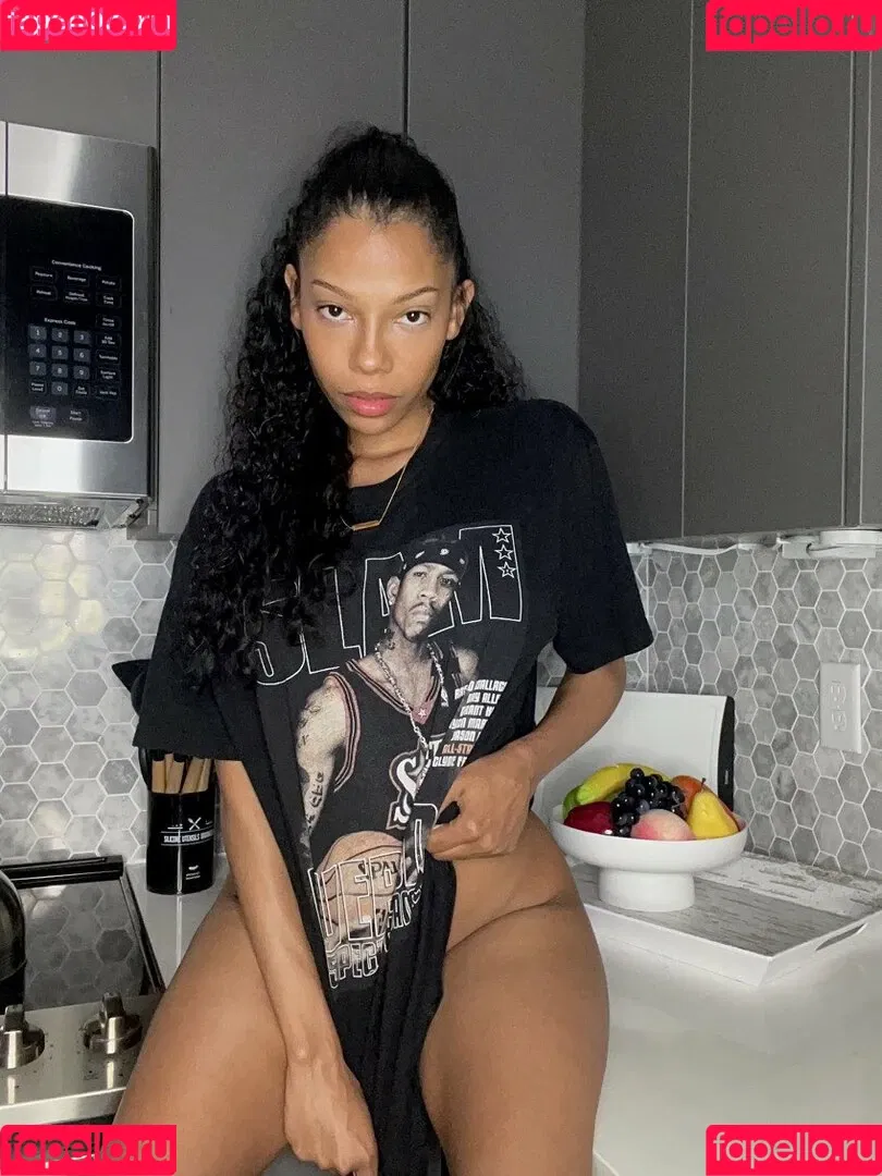 Eden Jabari Onlyfans Photo Gallery 