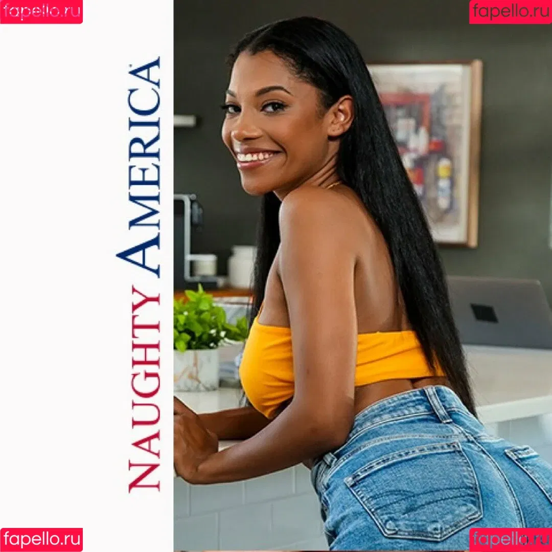 Eden Jabari Onlyfans Photo Gallery 
