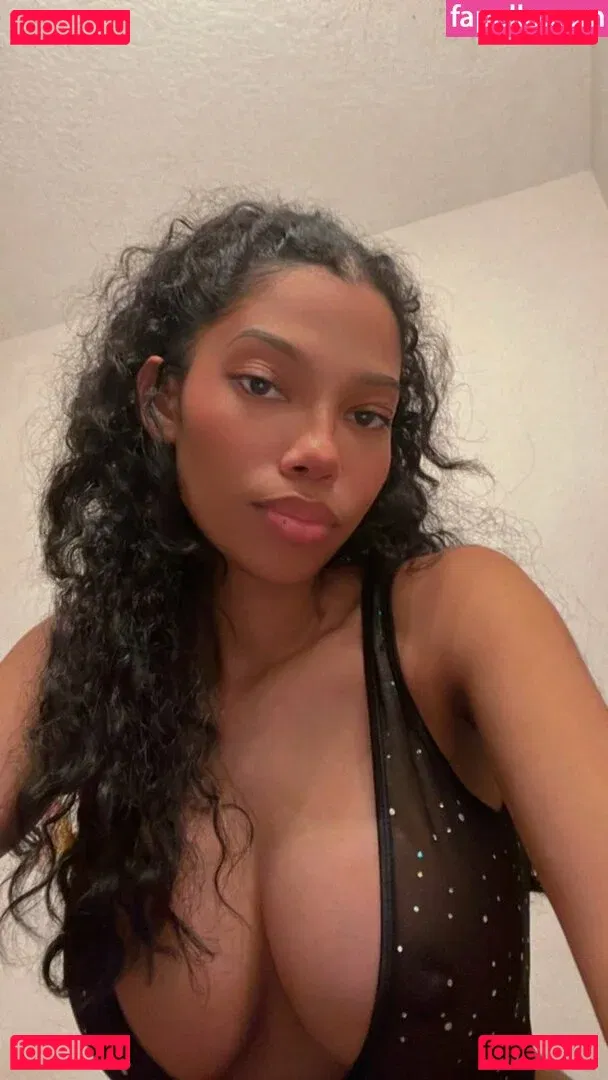 Eden Jabari Onlyfans Photo Gallery 