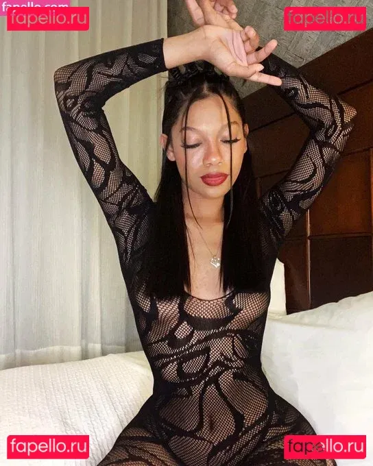 Eden Jabari Onlyfans Photo Gallery 