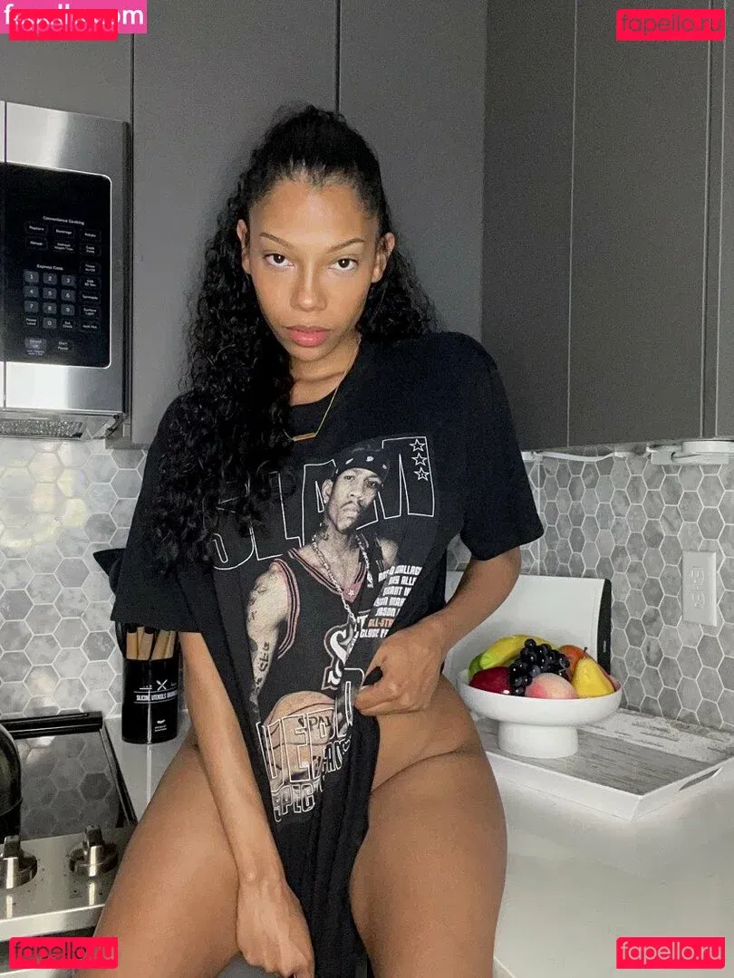 Eden Jabari Onlyfans Photo Gallery 