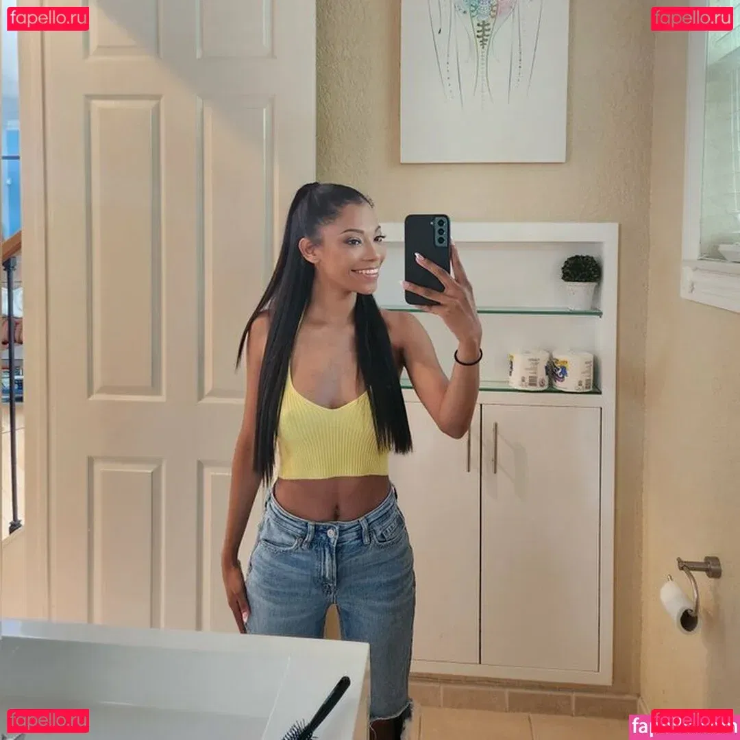 Eden Jabari Onlyfans Photo Gallery 