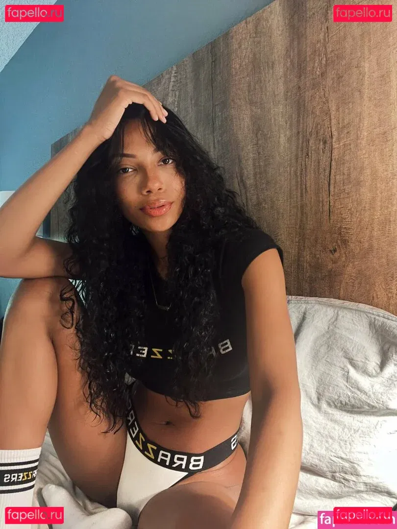 Eden Jabari Onlyfans Photo Gallery 