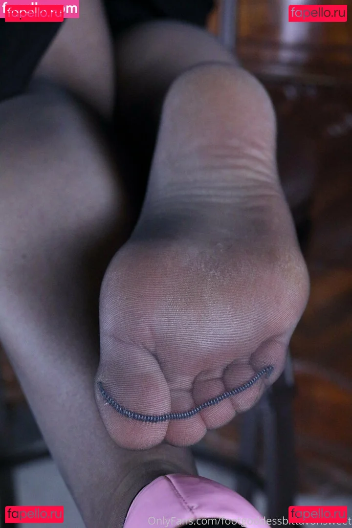 footgoddessbittavonsweet Onlyfans Photo Gallery 