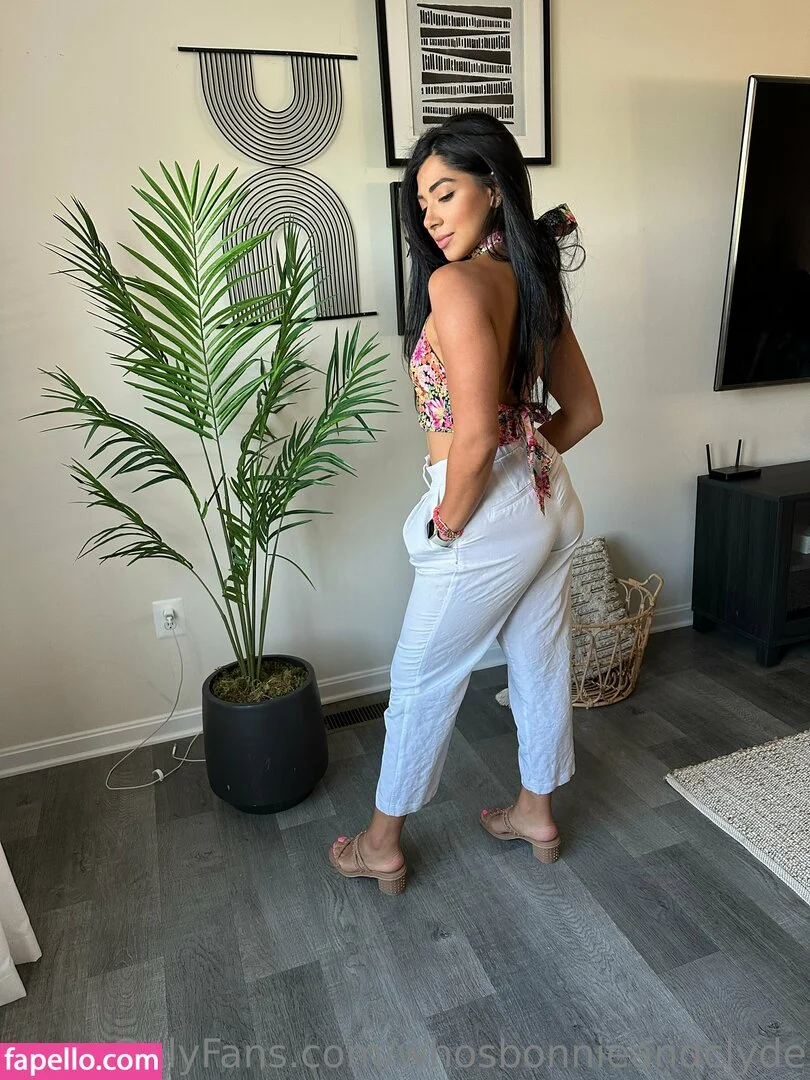 whosbonnieandclyde Onlyfans Photo Gallery 