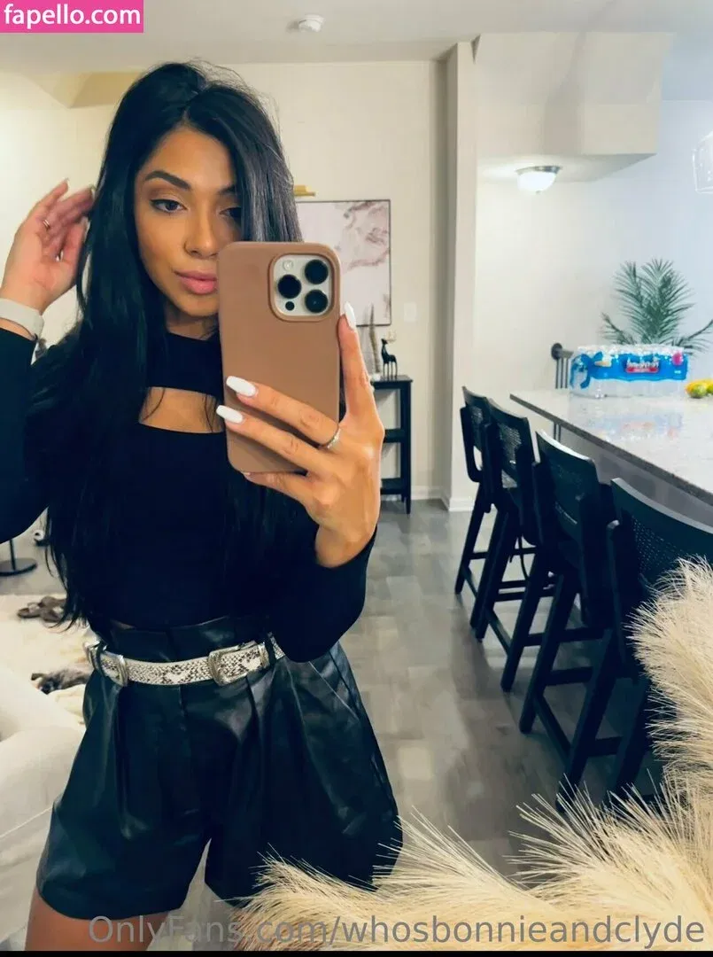 whosbonnieandclyde Onlyfans Photo Gallery 