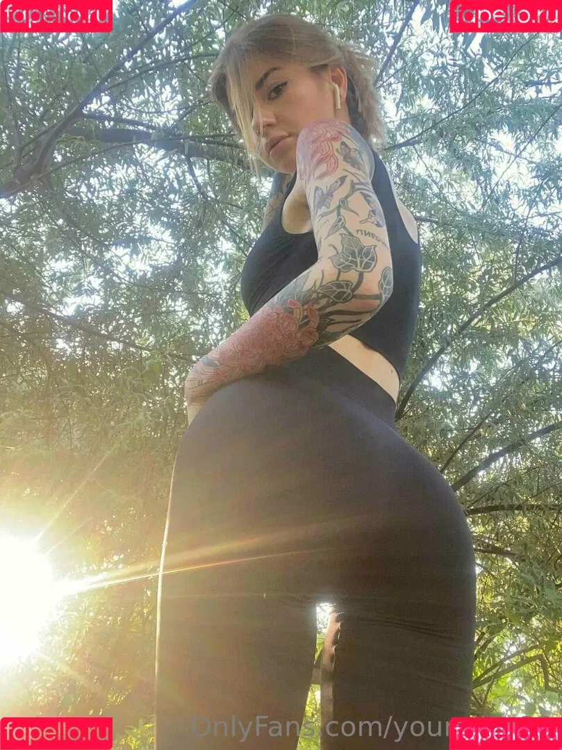 youralice33 Onlyfans Photo Gallery 
