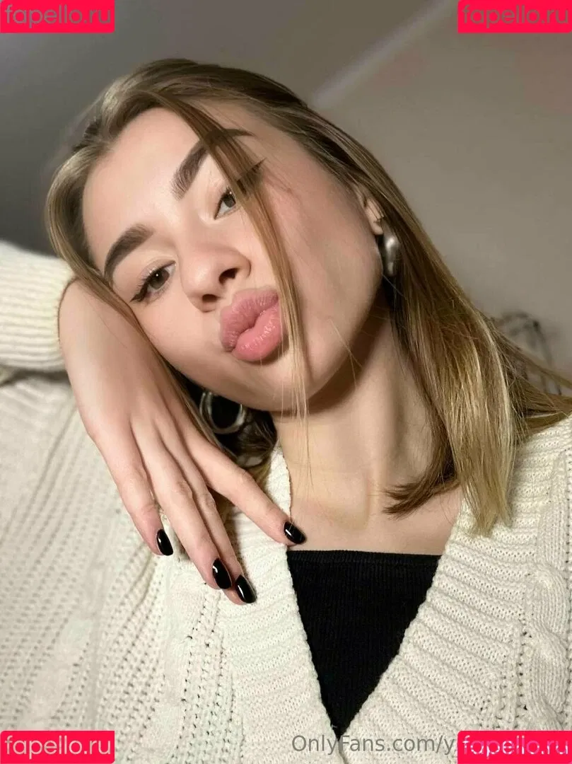 youralice33 Onlyfans Photo Gallery 