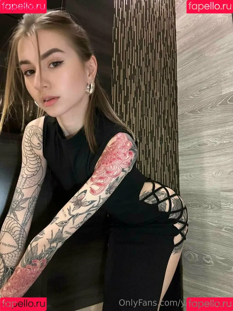 youralice33 Onlyfans Photo Gallery 