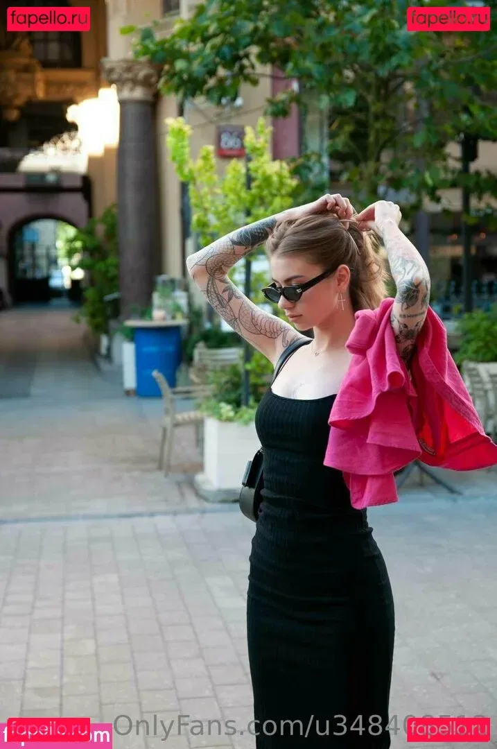 youralice33 Onlyfans Photo Gallery 