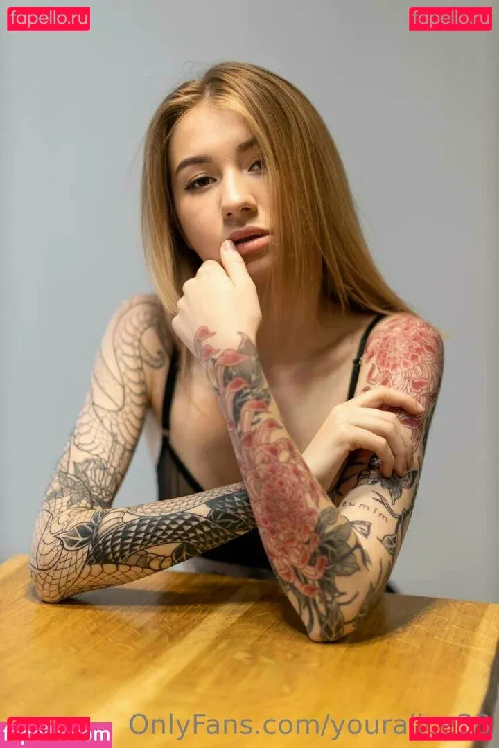 youralice33 Onlyfans Photo Gallery 