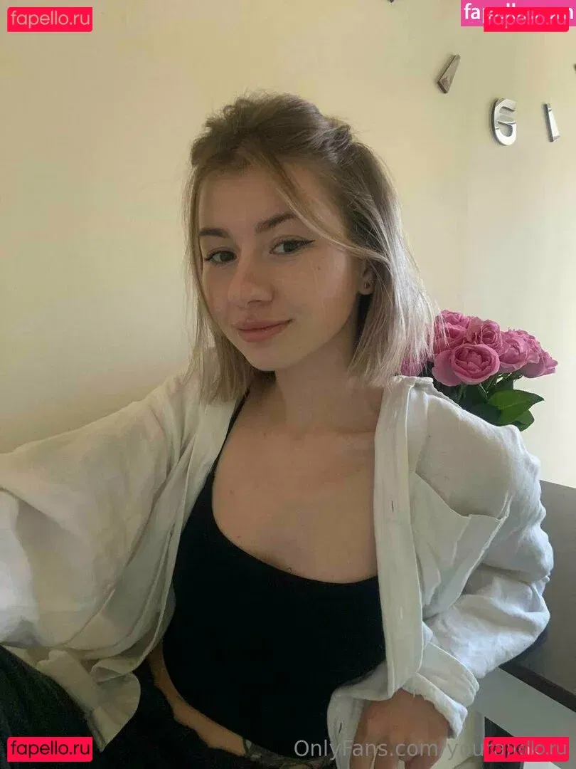 youralice33 Onlyfans Photo Gallery 