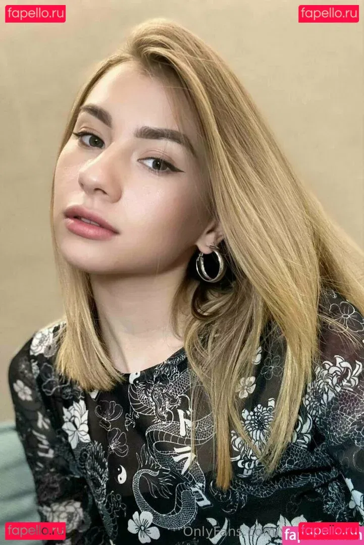 youralice33 Onlyfans Photo Gallery 