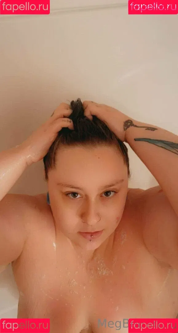 megbebad Onlyfans Photo Gallery 