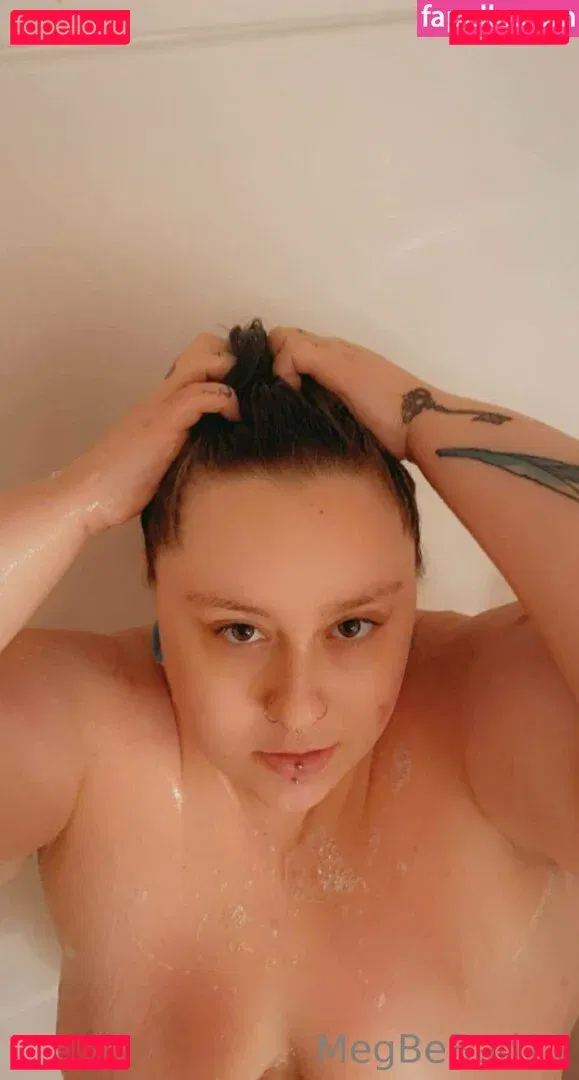 megbebad Onlyfans Photo Gallery 