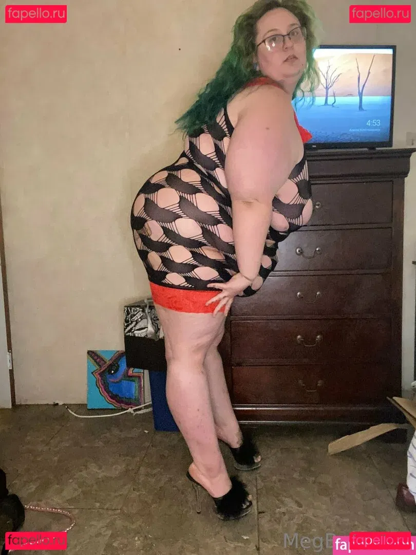 megbebad Onlyfans Photo Gallery 