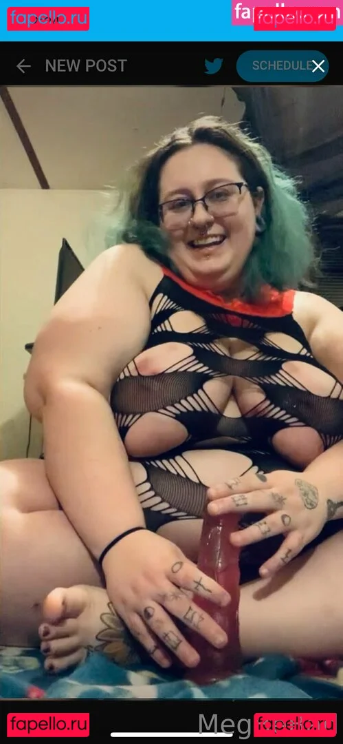 megbebad Onlyfans Photo Gallery 