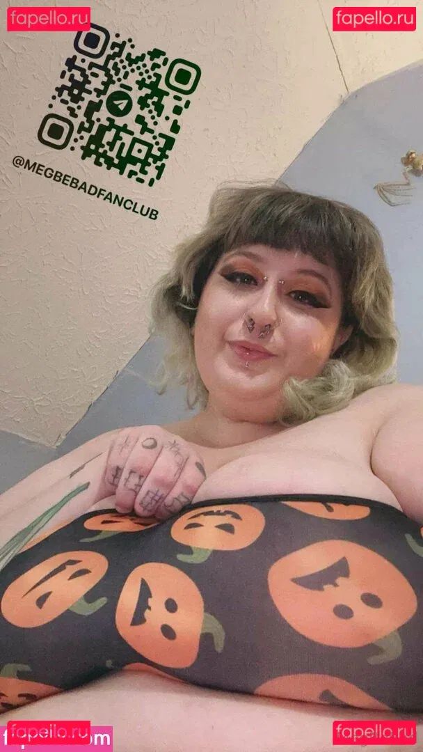 megbebad Onlyfans Photo Gallery 